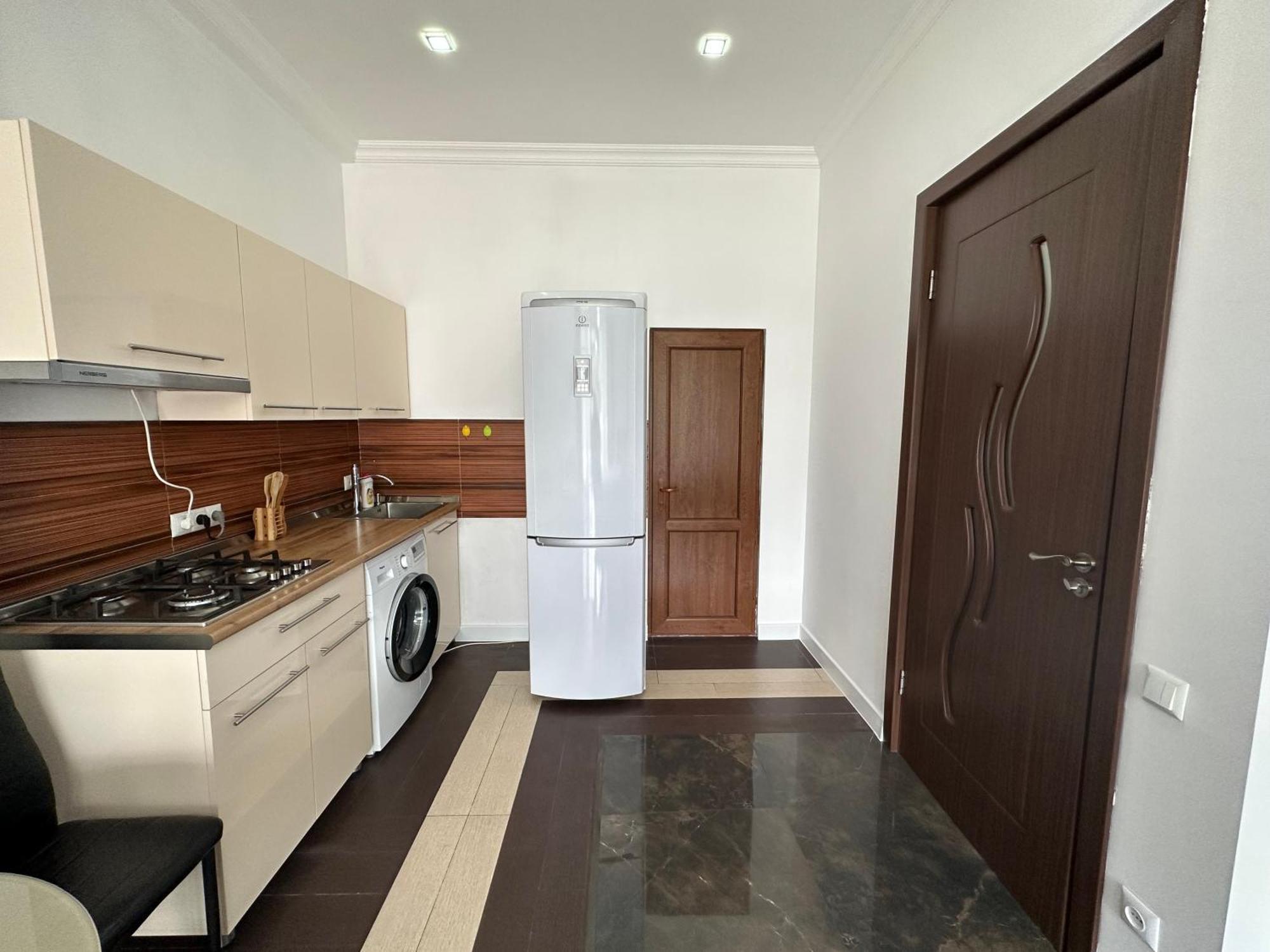Guest House Nana Боржоми Екстериор снимка