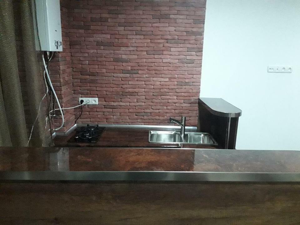 Guest House Nana Боржоми Екстериор снимка